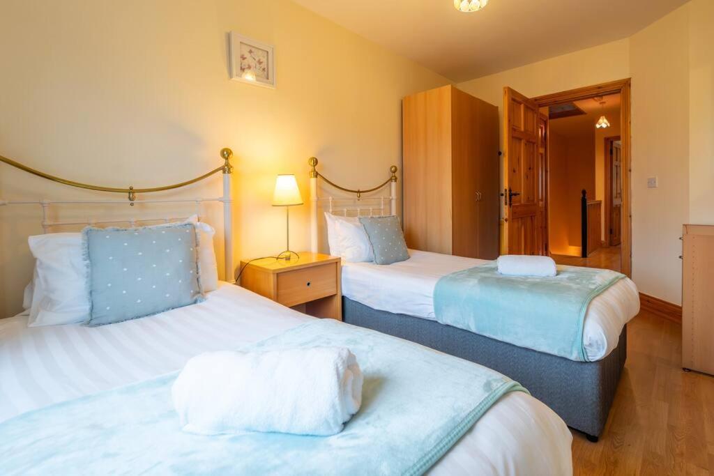 Central Dingle Stay Exterior photo