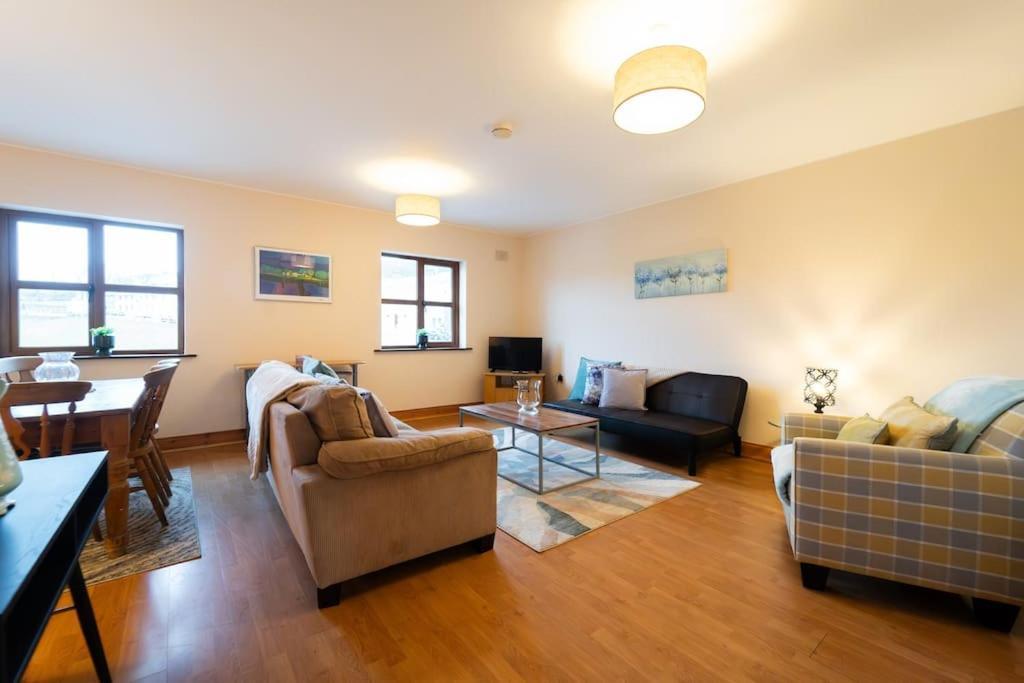 Central Dingle Stay Exterior photo