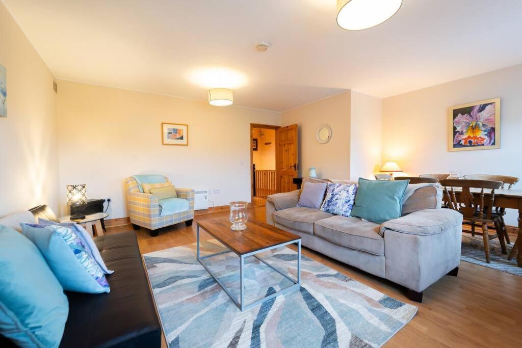 Central Dingle Stay Exterior photo